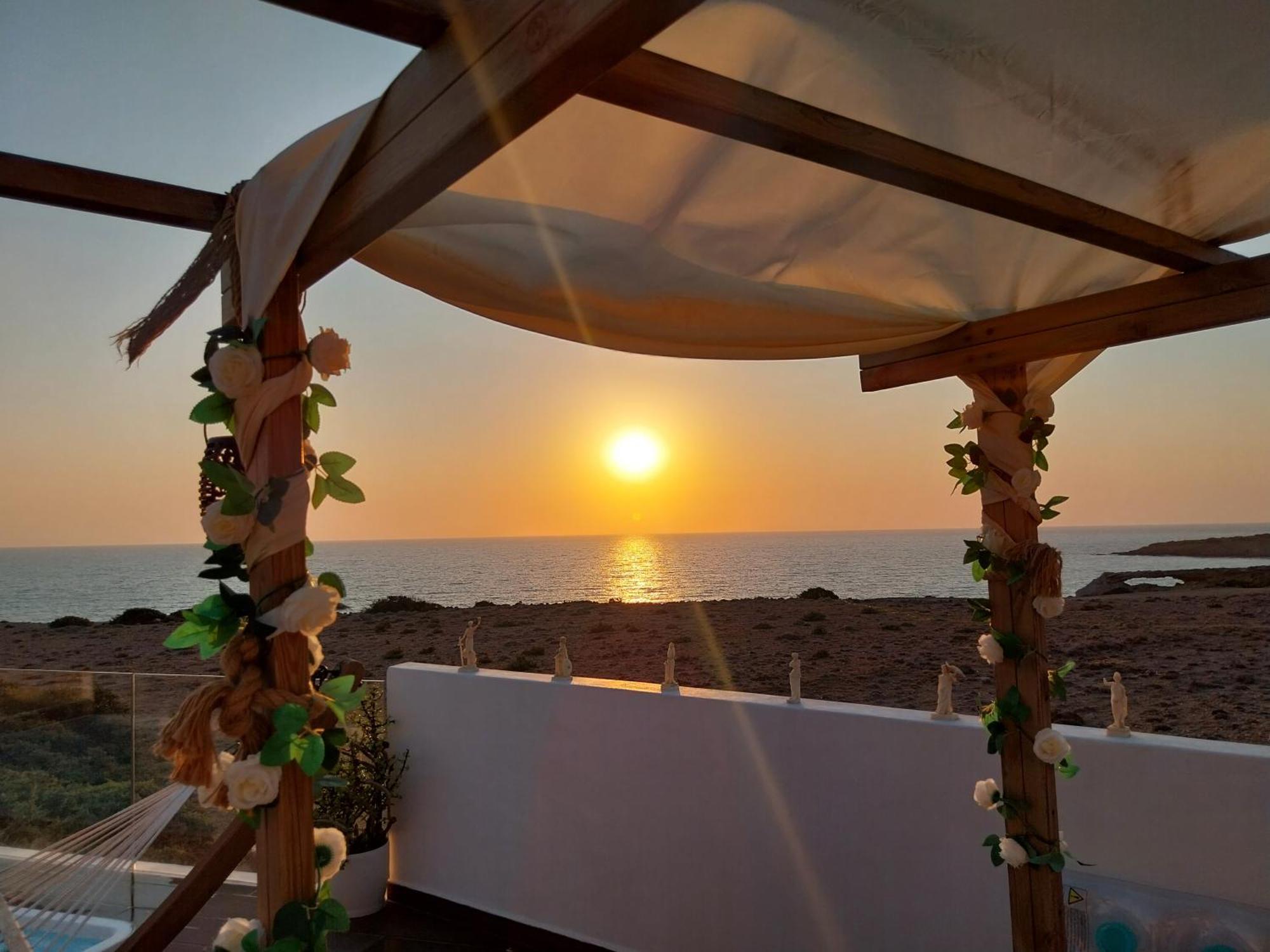 Tramonto Luxury Villa No1- Breathtaking Sunset View Foiníkion Exterior foto